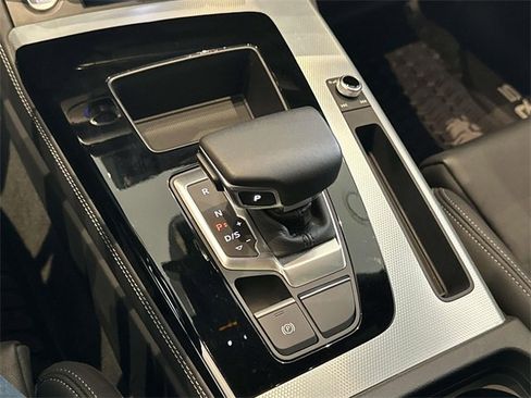 Used 2025 Audi Q5 2.0T Premium Plus image 33