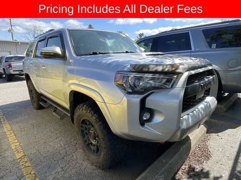 Used 2021 Toyota 4Runner TRD Off-Road AWD/4WD image 5