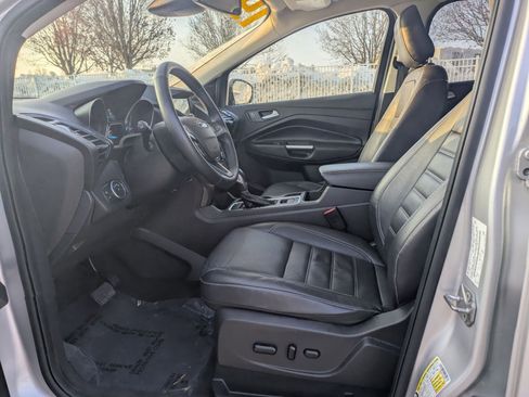 Used 2019 Ford Escape Titanium AWD/4WD image 13