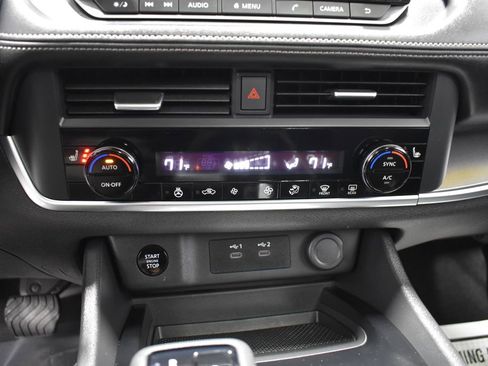 Certified 2024 Nissan Rogue SV w/ SV Premium Package image 21