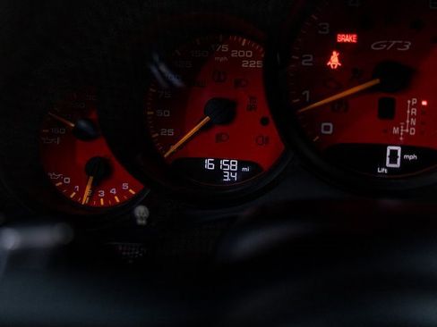 Used 2018 Porsche 911 GT3 image 41