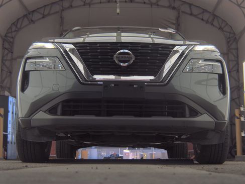 Used 2021 Nissan Rogue SV w/ Premium Package AWD/4WD image 4