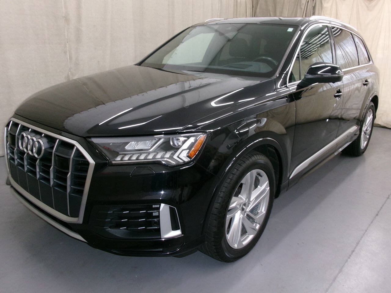 Used 2020 Audi Q7 3.0T Prestige w/ Prestige Package AWD/4WD image 2
