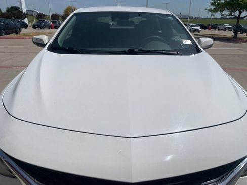 Used 2024 Chevrolet Malibu LT FWD image 3