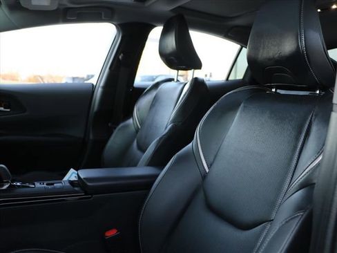 Used 2024 Toyota Prius XLE image 20