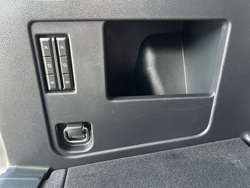 Used 2024 Ford Expedition Limited AWD/4WD image 61