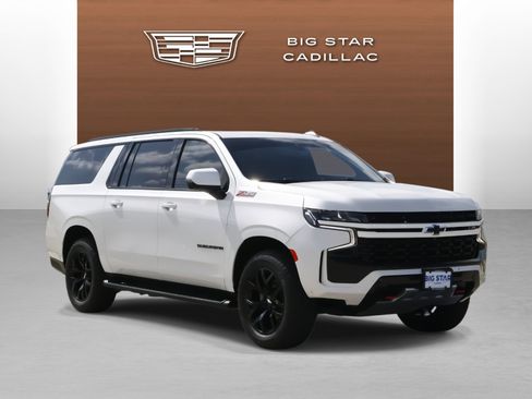 Used 2022 Chevrolet Suburban Z71 w/ Luxury Package image 7