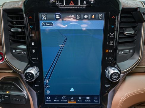 Used 2023 RAM 3500 Limited image 20