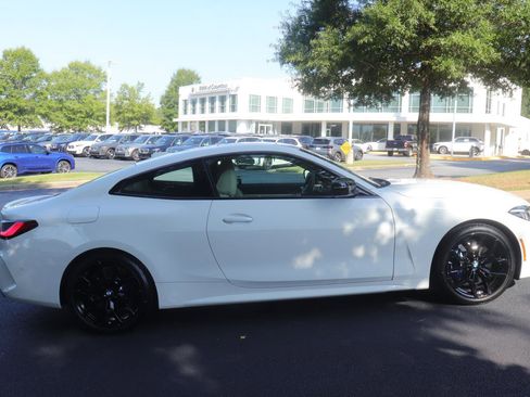 New 2026 BMW 430i Coupe w/ M Sport Package image 9