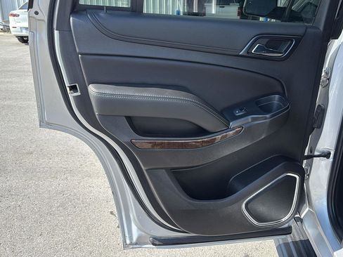 Used 2019 Chevrolet Tahoe LT AWD/4WD image 18