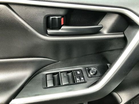 Used 2024 Toyota RAV4 LE image 13