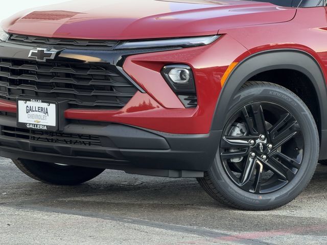 New 2026 Chevrolet TrailBlazer LT w/ Midnight Edition FWD image 8