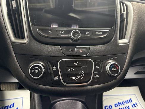 Used 2020 Chevrolet Malibu LS image 16