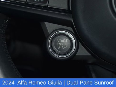 Used 2024 Alfa Romeo Giulia Sprint AWD/4WD image 12
