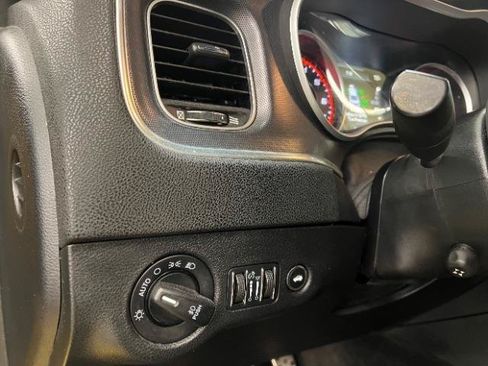 Used 2017 Dodge Charger SRT w/ Harman/Kardon Audio Group RWD image 12