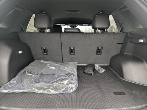 New 2026 Chevrolet Equinox RS w/ LPO, Floor Liner Package image 15