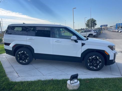 Used 2026 Hyundai Santa Fe SE image 6