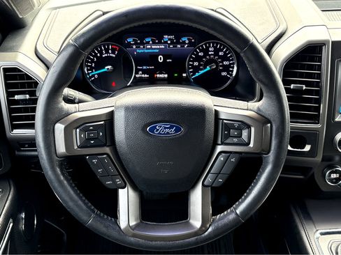 Used 2019 Ford Expedition XLT w/ Equipment Group 202A image 11