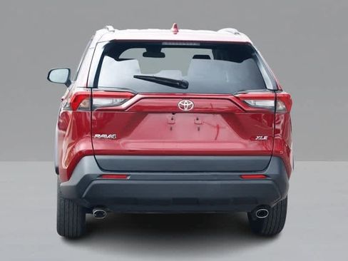 Used 2023 Toyota RAV4 XLE image 6
