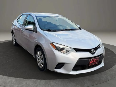 Used 2014 Toyota Corolla LE FWD image 3