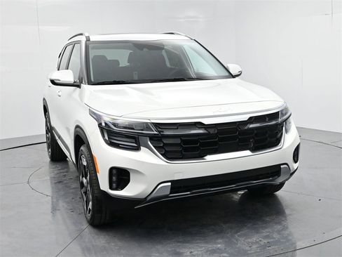 New 2026 Kia Seltos SX image 2