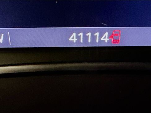 Used 2023 GMC Terrain SLT image 18