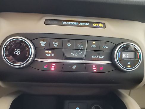 Used 2020 Ford Escape SEL FWD image 34