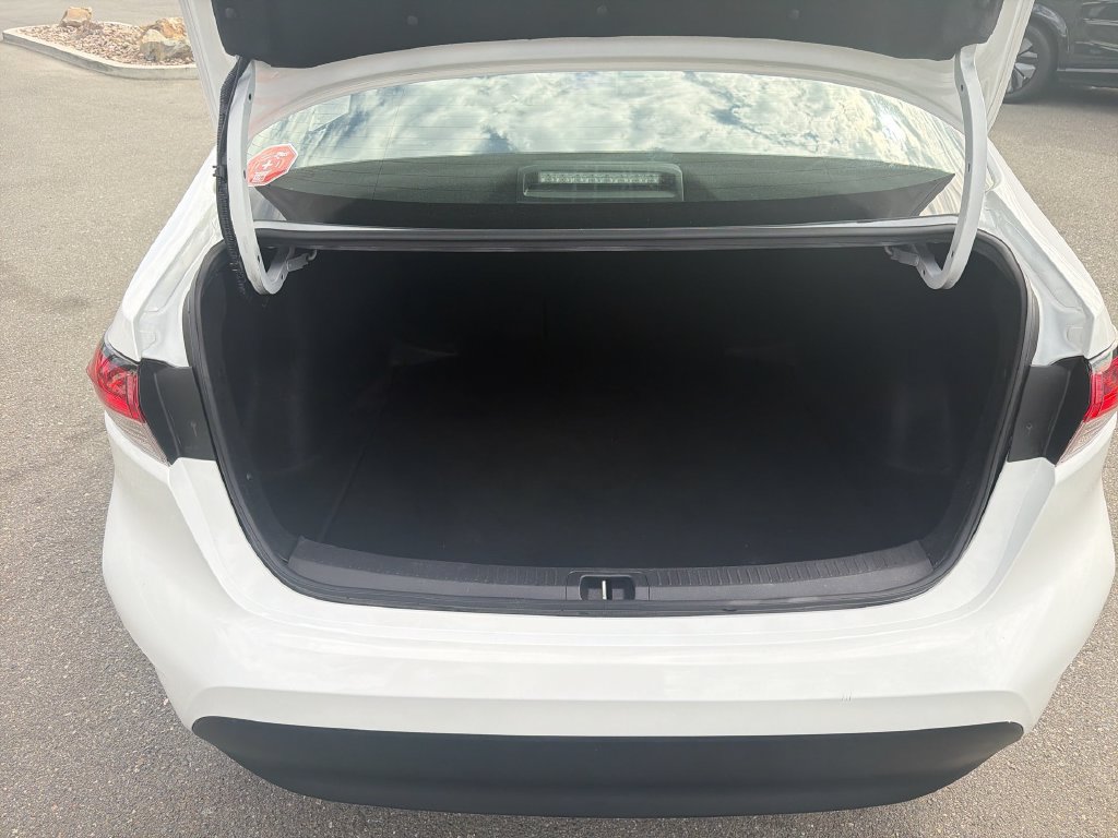 Used 2024 Toyota Corolla LE FWD image 20
