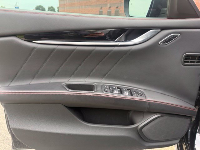 Used 2022 Maserati Ghibli GT RWD image 12