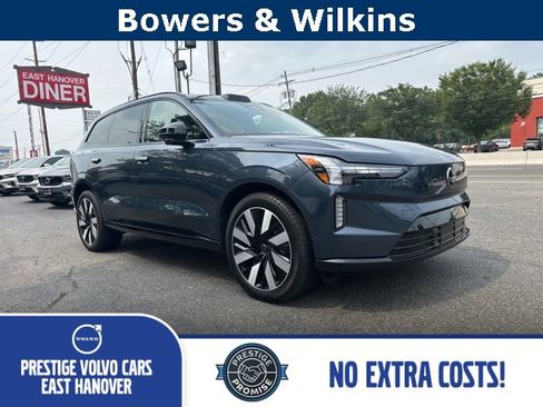 New 2025 Volvo EX90 Ultra image 1