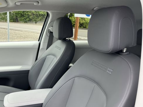 Certified 2026 Hyundai Ioniq 5 SEL RWD image 18