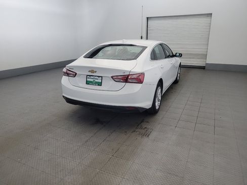 Used 2022 Chevrolet Malibu LT FWD image 9