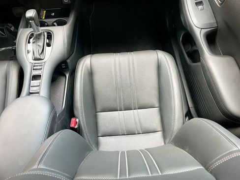 Used 2024 Honda HR-V EX-L image 23