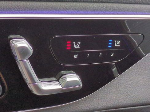 Used 2026 Mercedes-Benz GLC 300 image 24