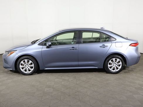 Used 2020 Toyota Corolla LE FWD image 14