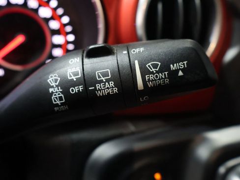 Used 2019 Jeep Wrangler Unlimited Rubicon image 40