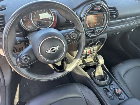 Used 2016 MINI Cooper Clubman FWD image 12