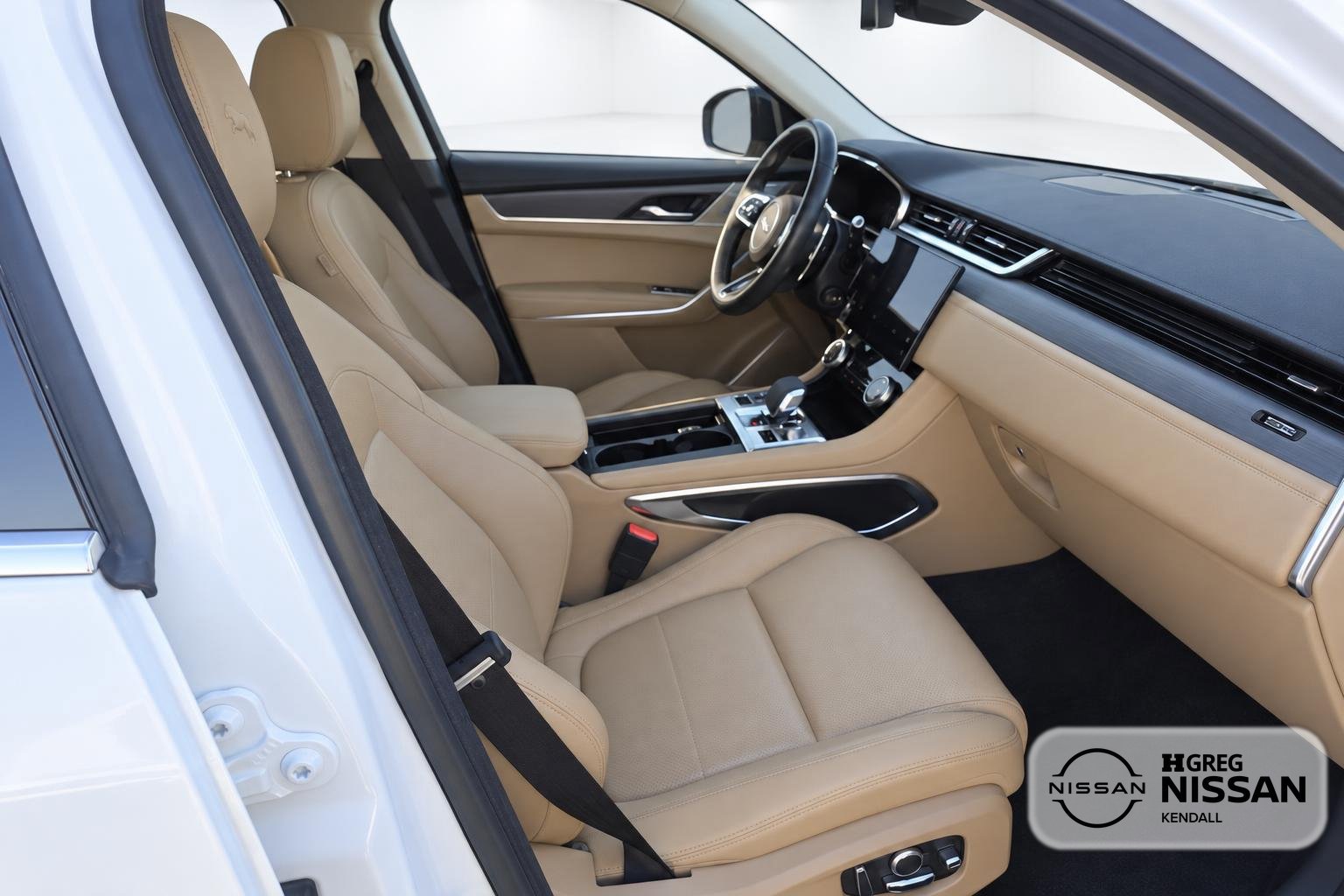 Used 2023 Jaguar F-PACE S AWD/4WD image 8
