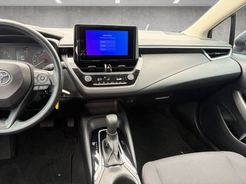Used 2024 Toyota Corolla LE FWD image 3