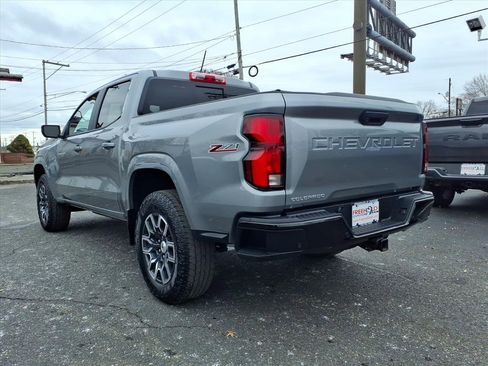 Used 2024 Chevrolet Colorado Z71 w/ Z71 Convenience Package 2 image 20