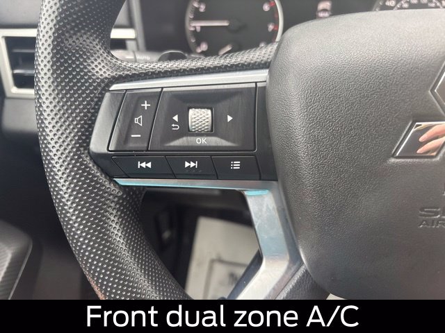 Used 2025 Mitsubishi Outlander ES AWD/4WD image 17