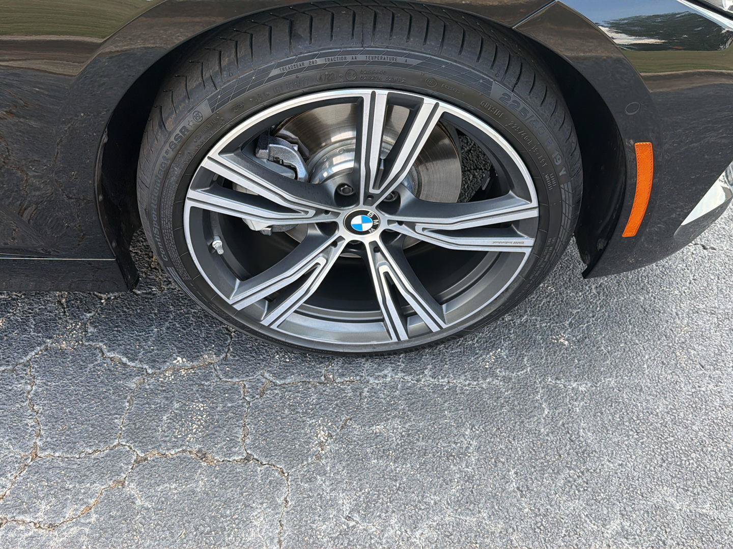 Used 2023 BMW 330i Sedan w/ Premium Package RWD image 38