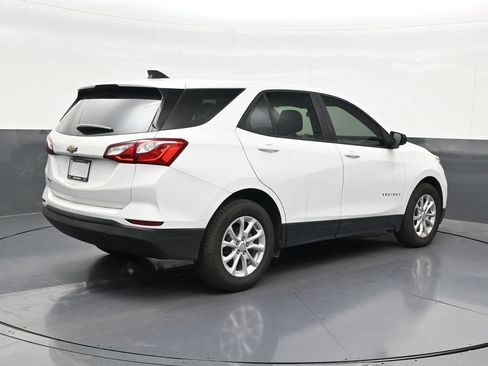 Used 2021 Chevrolet Equinox LS FWD image 5