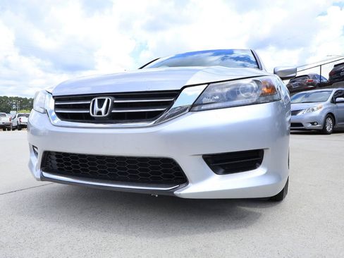Used 2013 Honda Accord LX image 29