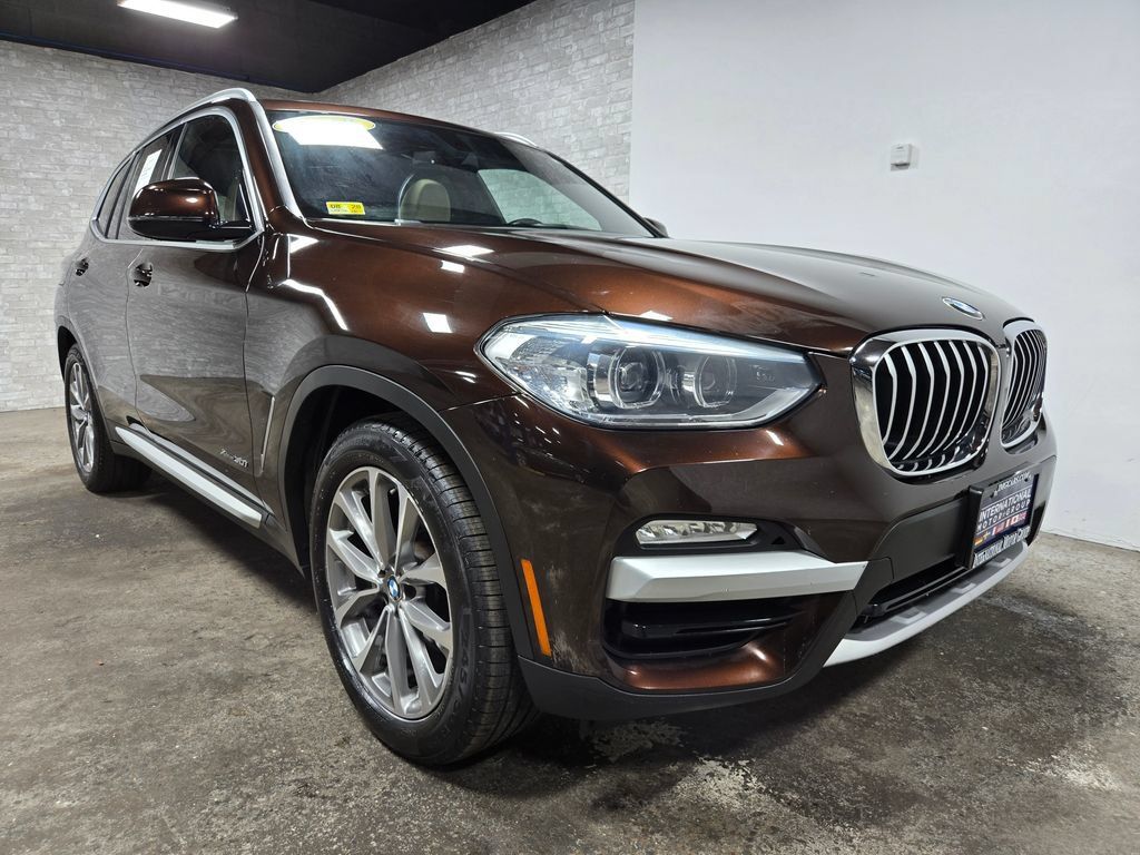 Used 2018 BMW X3 xDrive30i AWD/4WD image 4