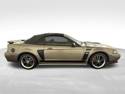 Used 2001 Ford Mustang GT RWD image 8