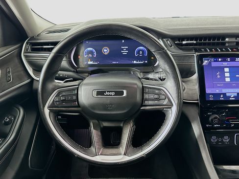 Used 2021 Jeep Grand Cherokee L Limited RWD image 18