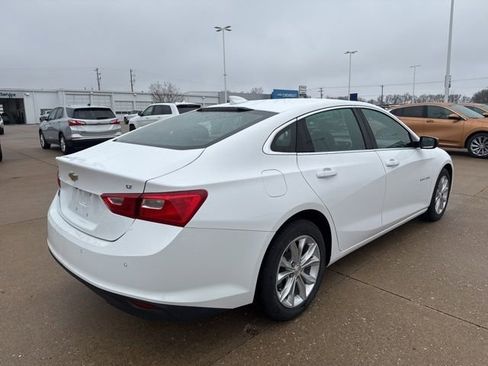 Used 2024 Chevrolet Malibu LT image 3