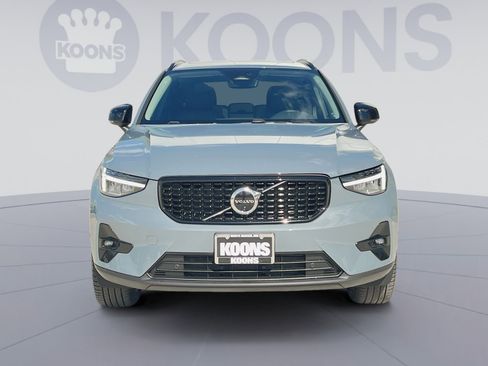Certified 2023 Volvo XC40 B5 Plus w/ Climate Package AWD/4WD image 7