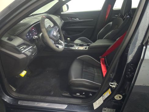 Used 2026 Cadillac CT4 V Blackwing w/ Technology Package image 7